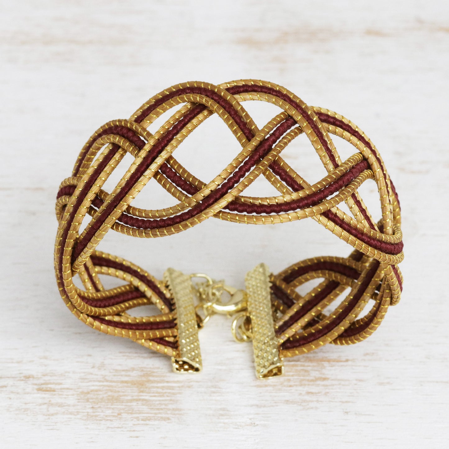 Infinite Braid in Currant Golden Grass Bracelet with 18k Gold Clasp