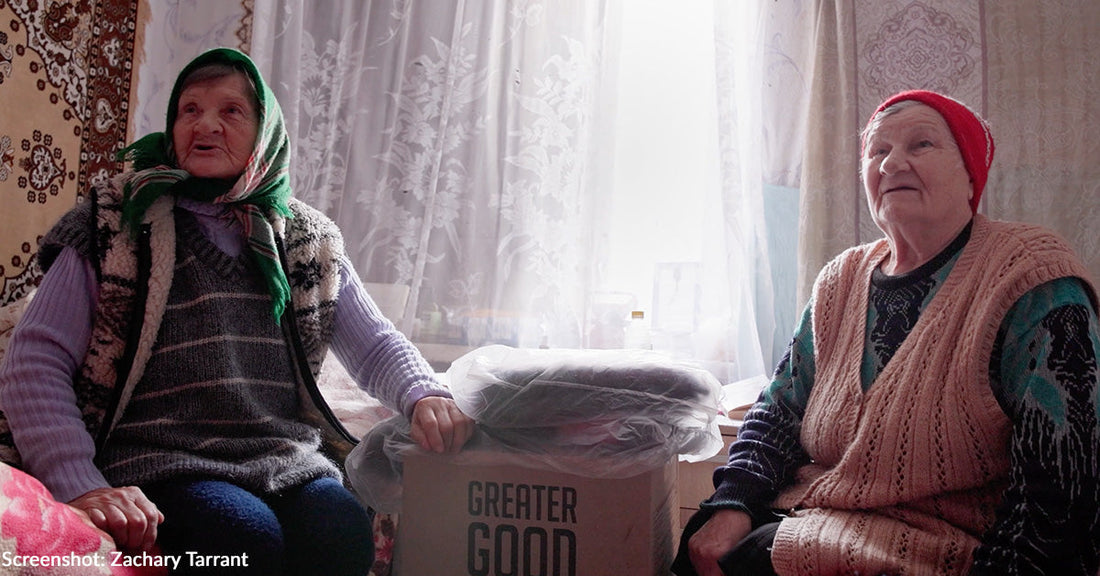 Elderly Ukrainians Share Heartbreaking Survival Stories While Receiving Donated Blankets | The Animal Rescue Site
