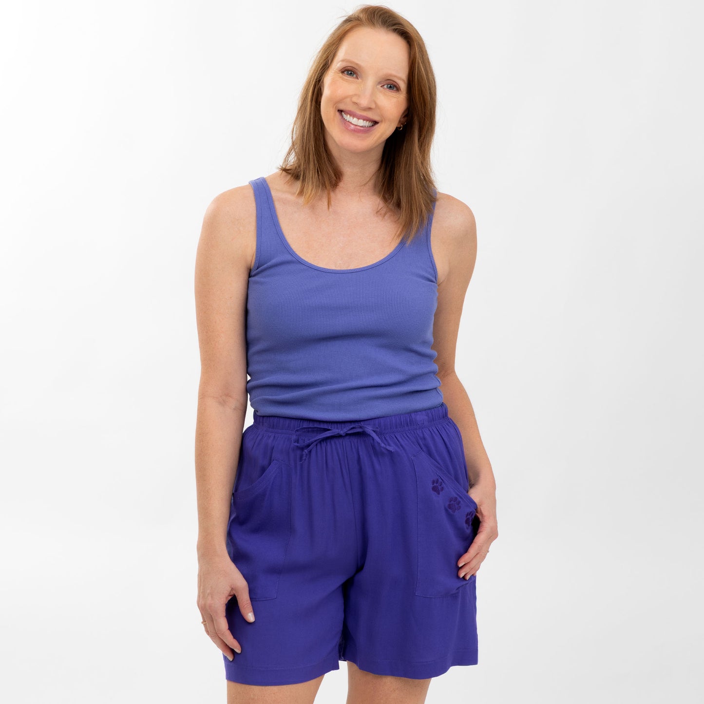 Climbing Paw Print Embroidered Shorts