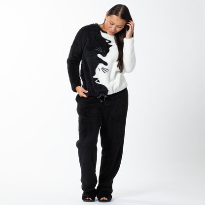Snuggle Cats Fleece Loungewear Set
