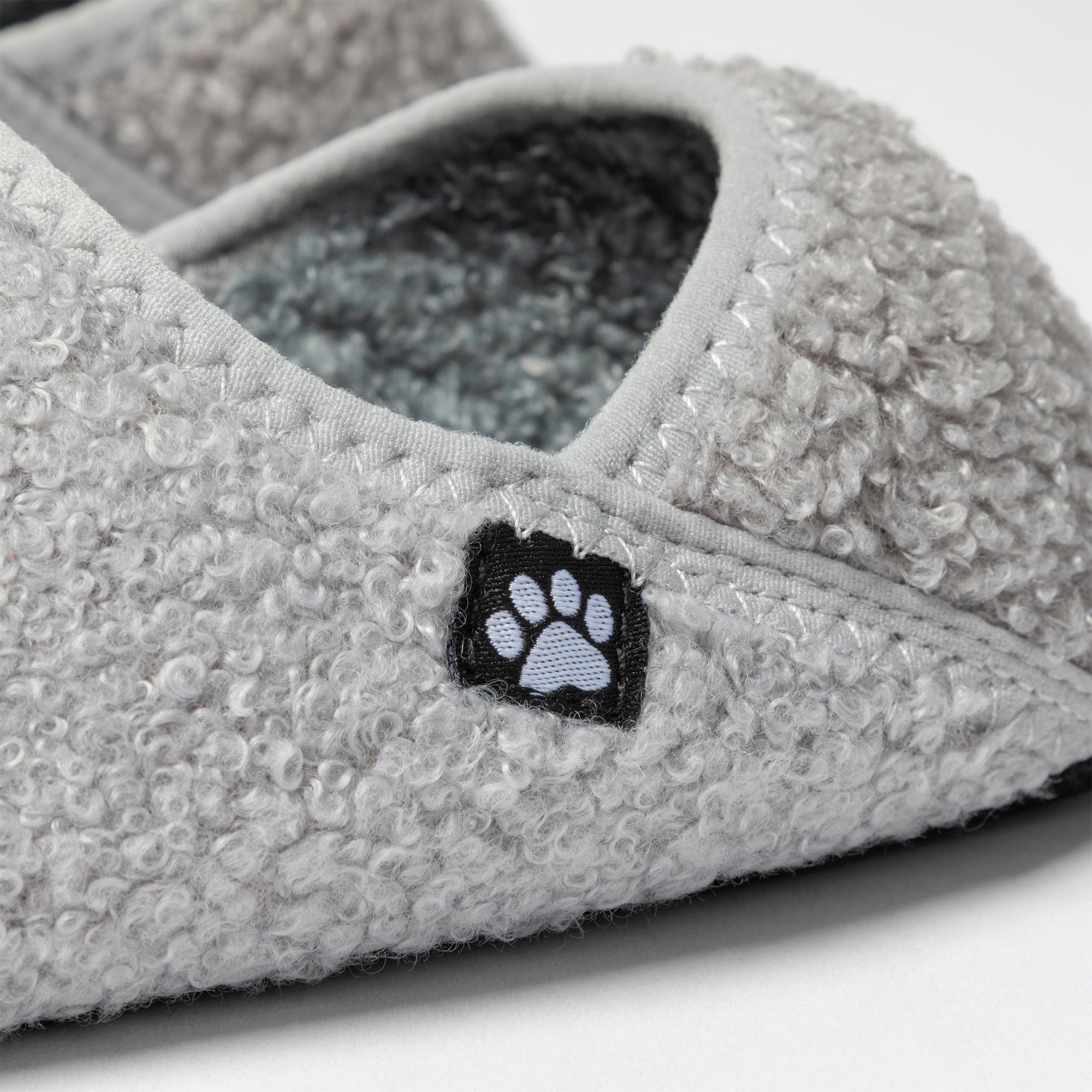 Fox Paw Hoppy Faux Sheepskin Snow Scraper – Ice Scraper With Plush Grip 4 thumbnail image
