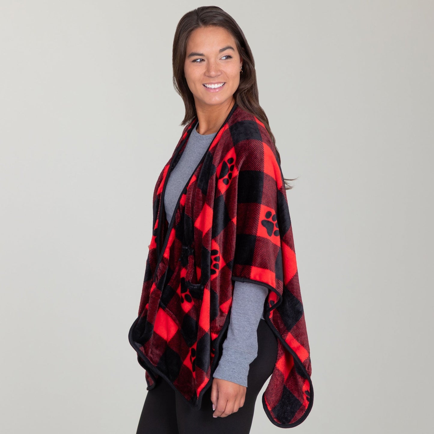 Super Cozy&trade; Paw Print Pocket Shawl