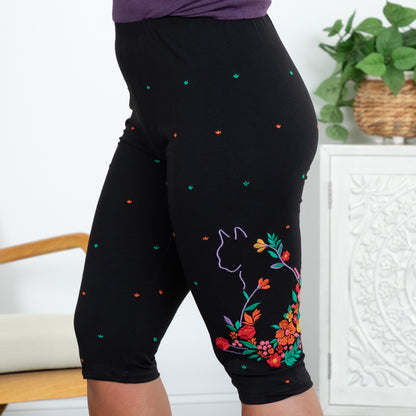 Embroidered Stretch Capris