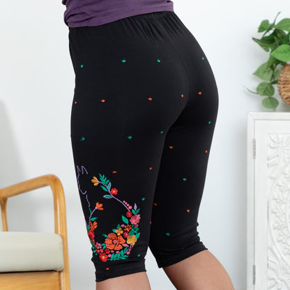 Embroidered Stretch Capris