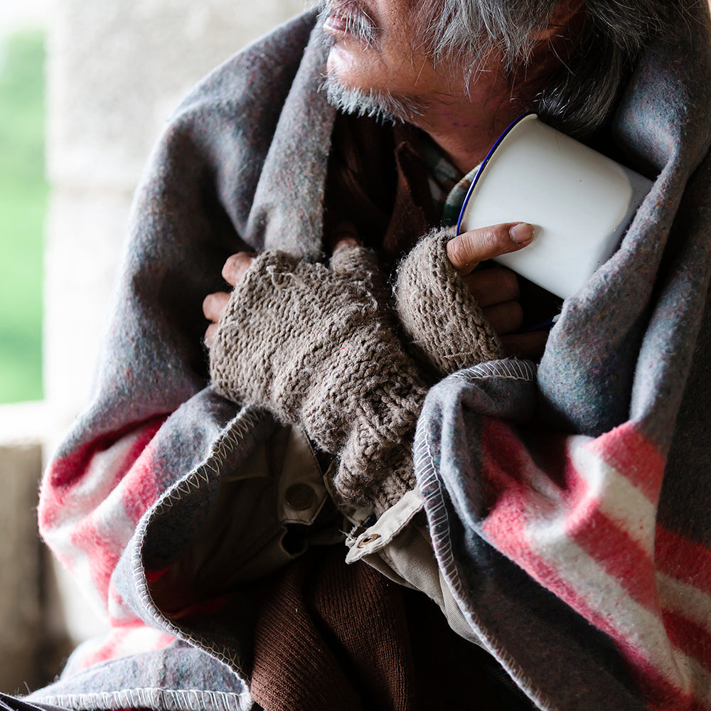 Send Desperately Needed Blankets to Homeless and Their Pets Before Winter