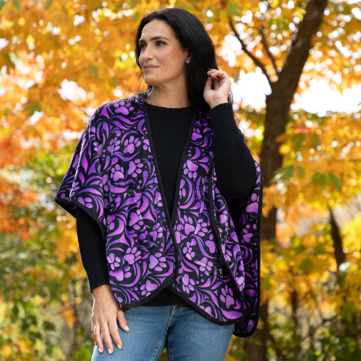Super Cozy&trade; Paw Print Pocket Shawl