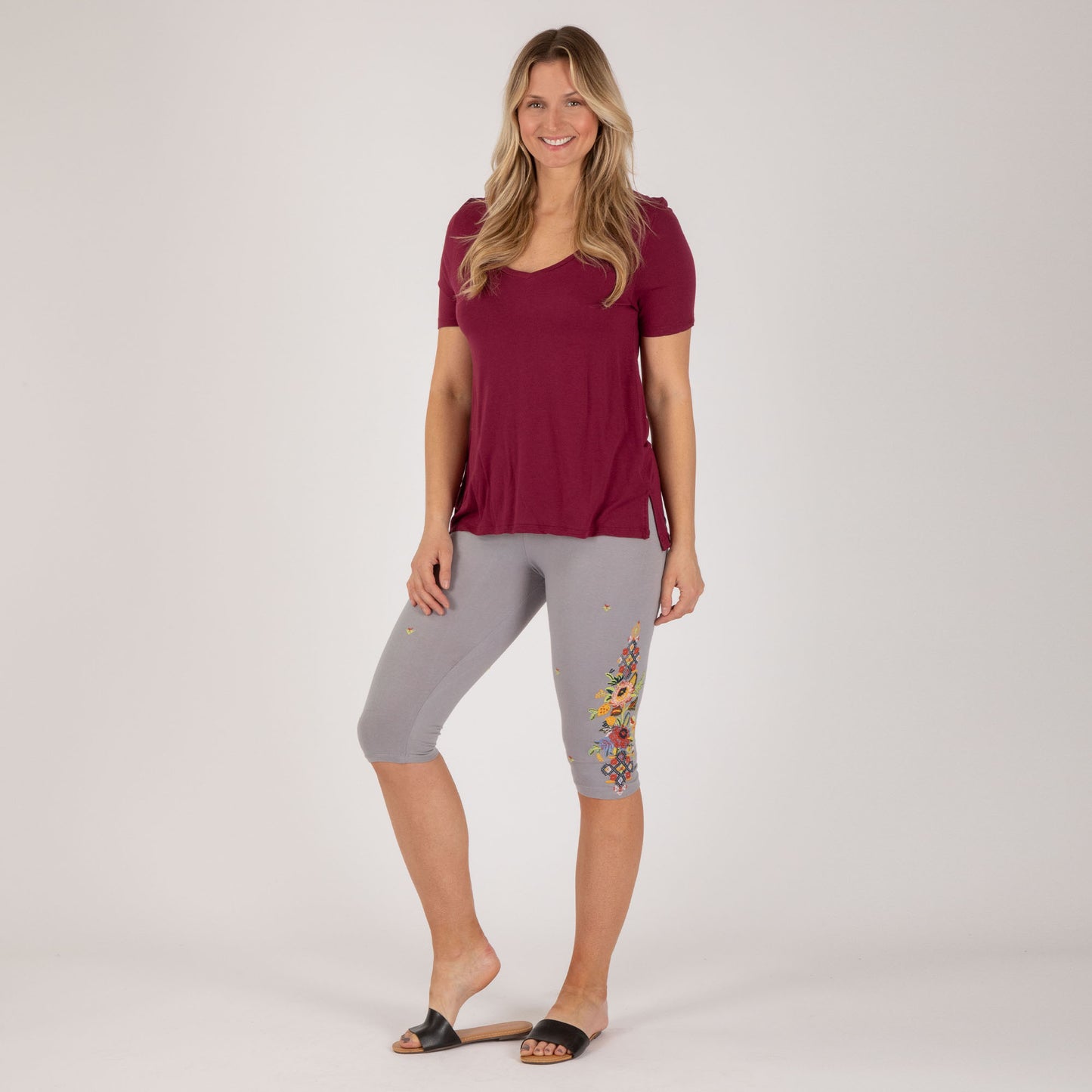 Embroidered Stretch Capris