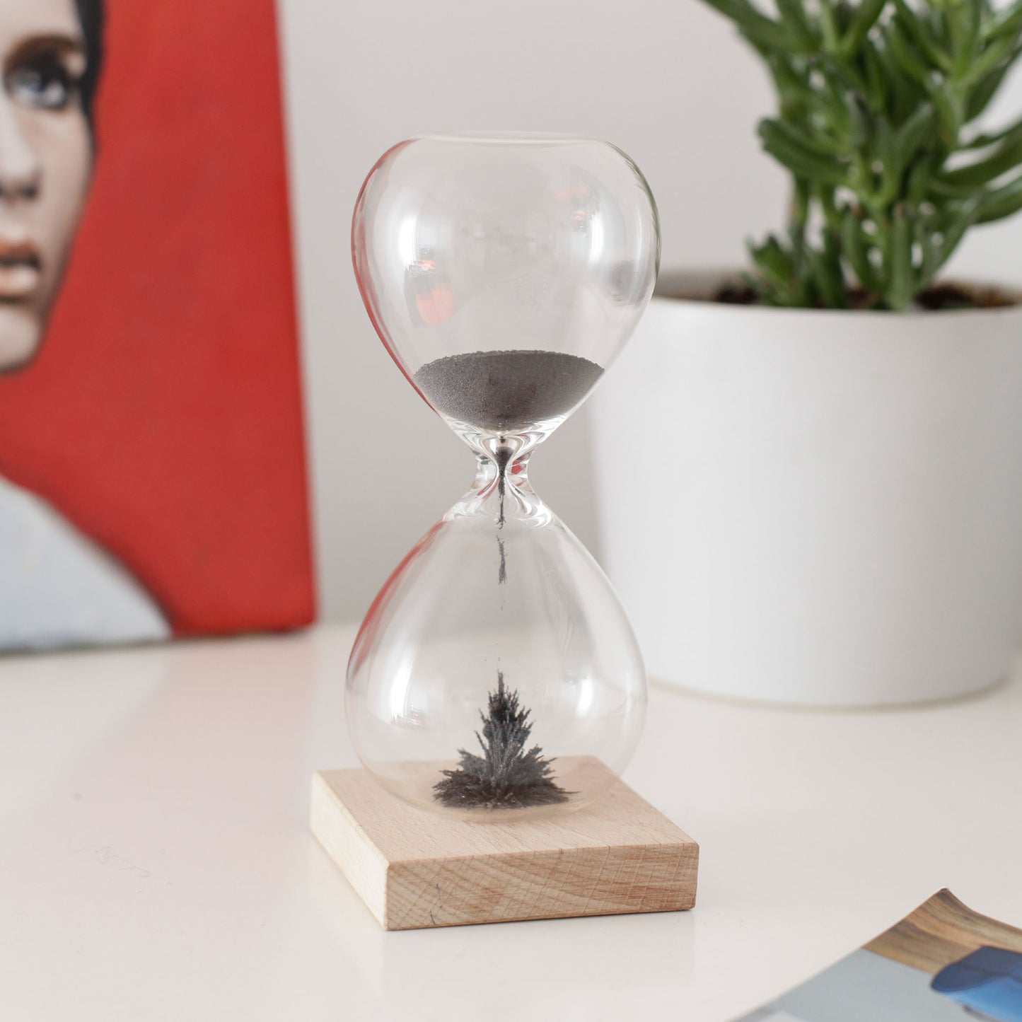 Magnetic Hourglass