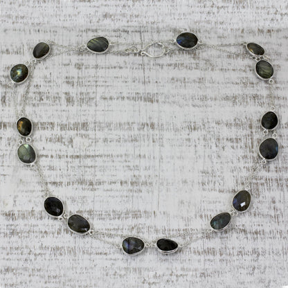 Duduma Majesty Labradorite Necklace