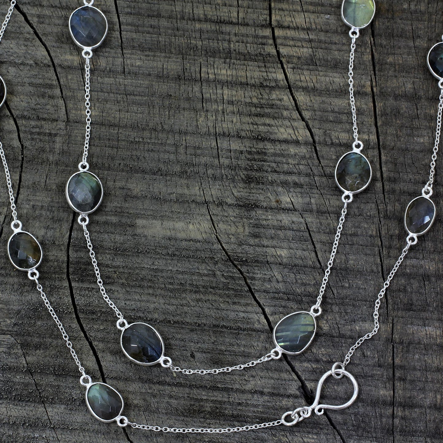 Duduma Majesty Labradorite Necklace