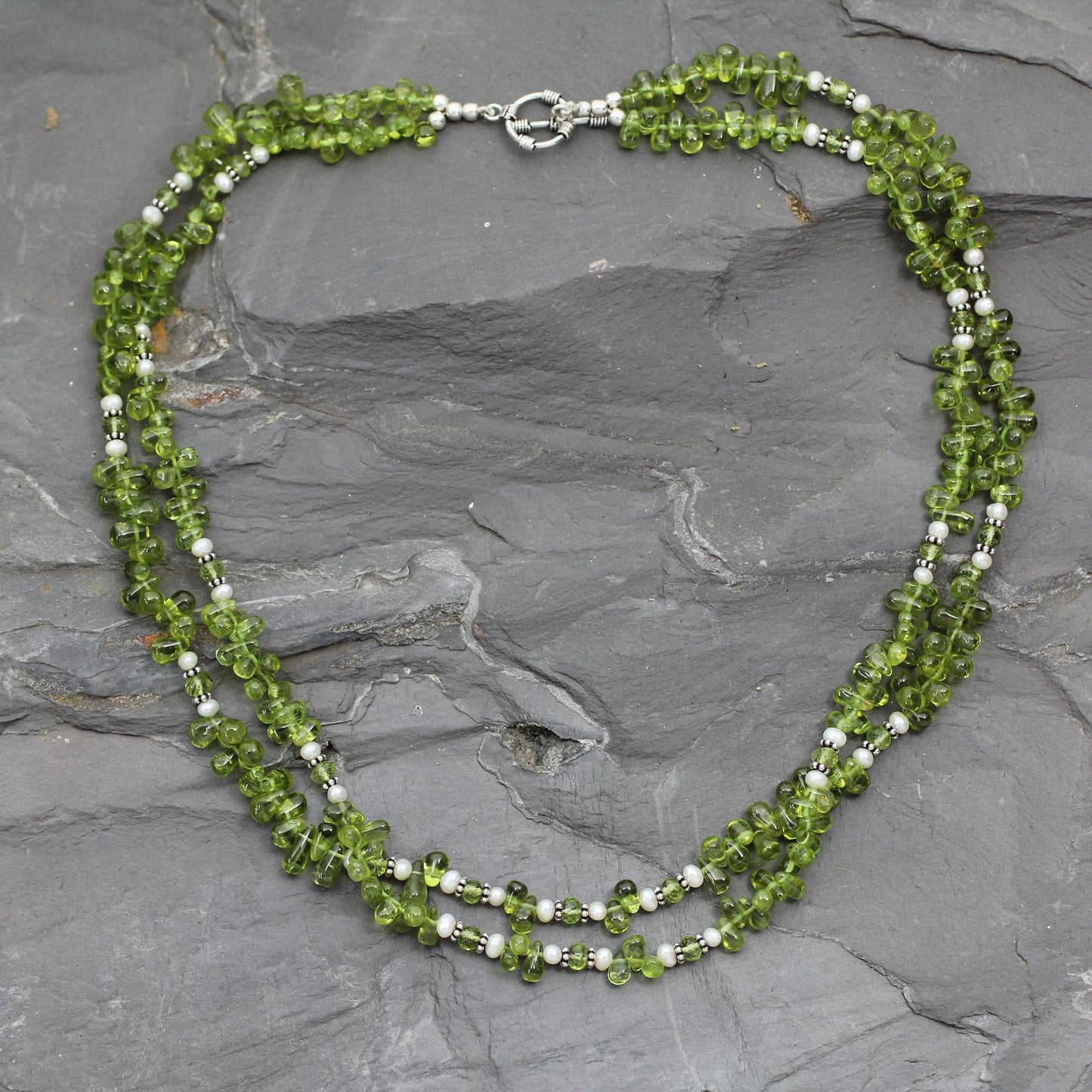 Kashmiri Meadow Peridot and pearl strand necklace