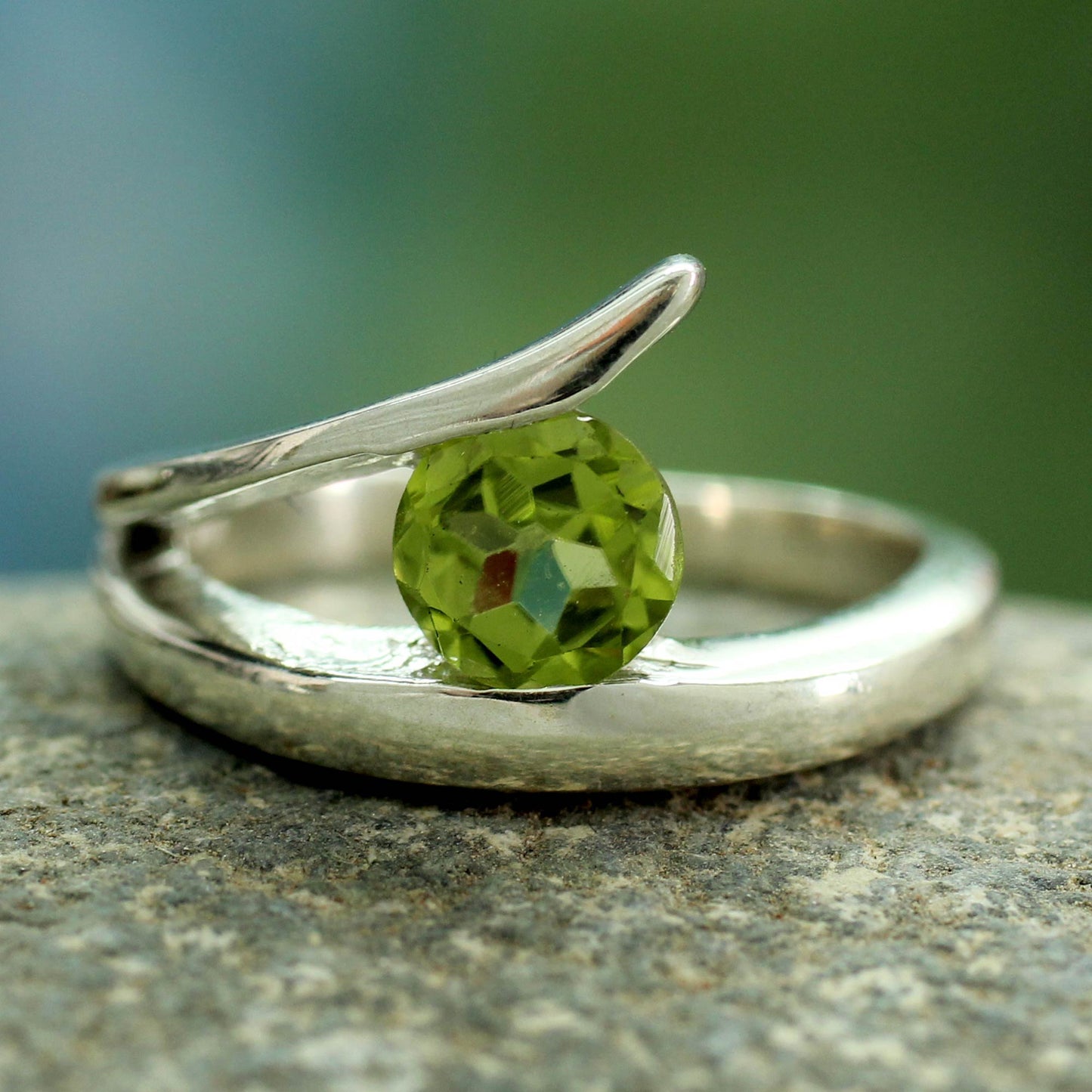 Dazzling Love Artisan Crafted Solitaire Peridot Ring from India