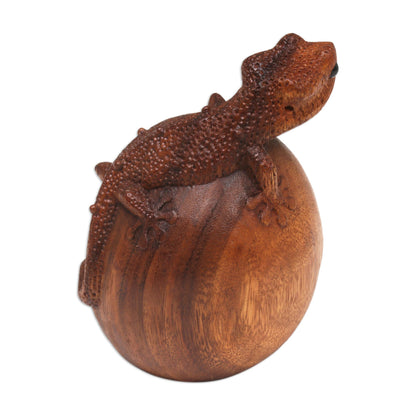 Watching Gecko Suar Wood Sculpture