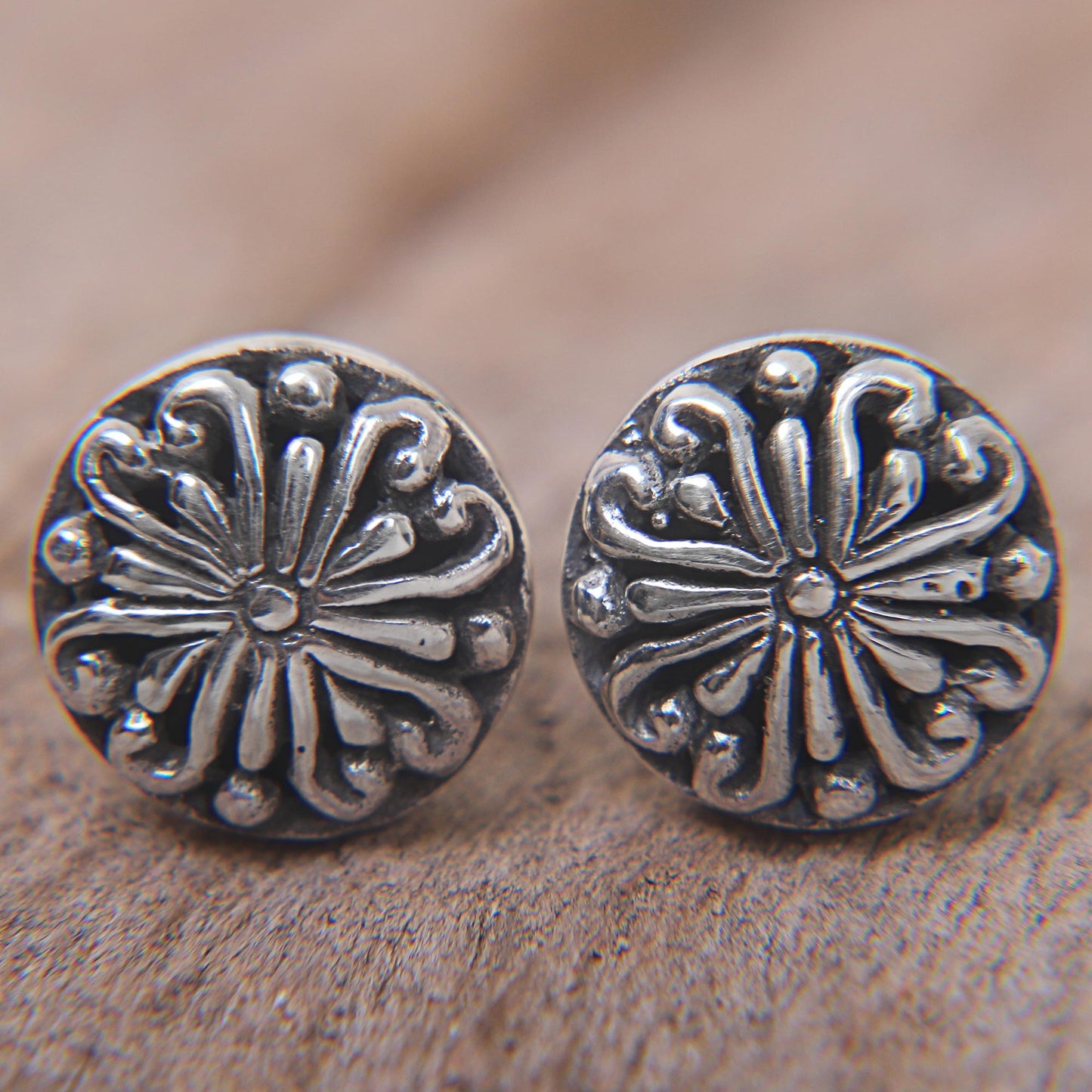 Bali Whirlpool Silver Stud Earrings