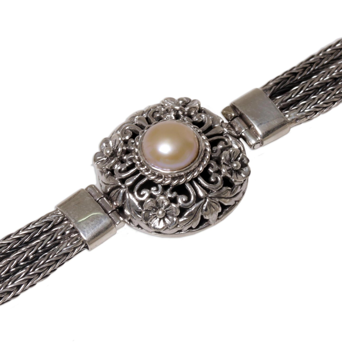 Floral Nobility Pearl & Silver Floral Pendant Bracelet