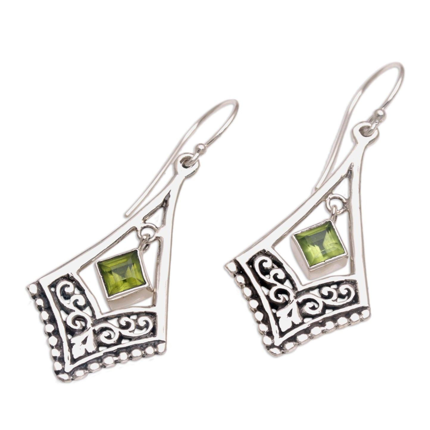 Gianyar Dangle Handmade Sterling Silver Green Peridot Dangle Earrings