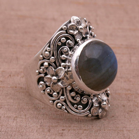 Jepun Mists Labradorite and Sterling Silver Dome Ring from Bali