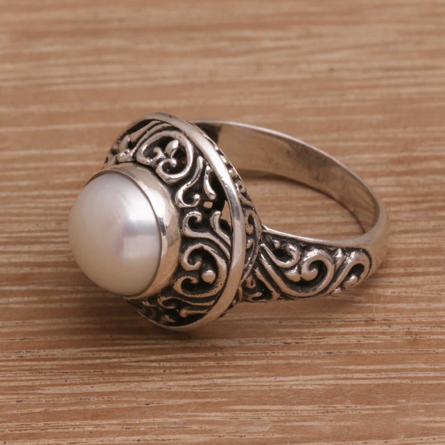 Shining Kingdom Handmade 925 Sterling Silver Cultured Pearl Cocktail Ring