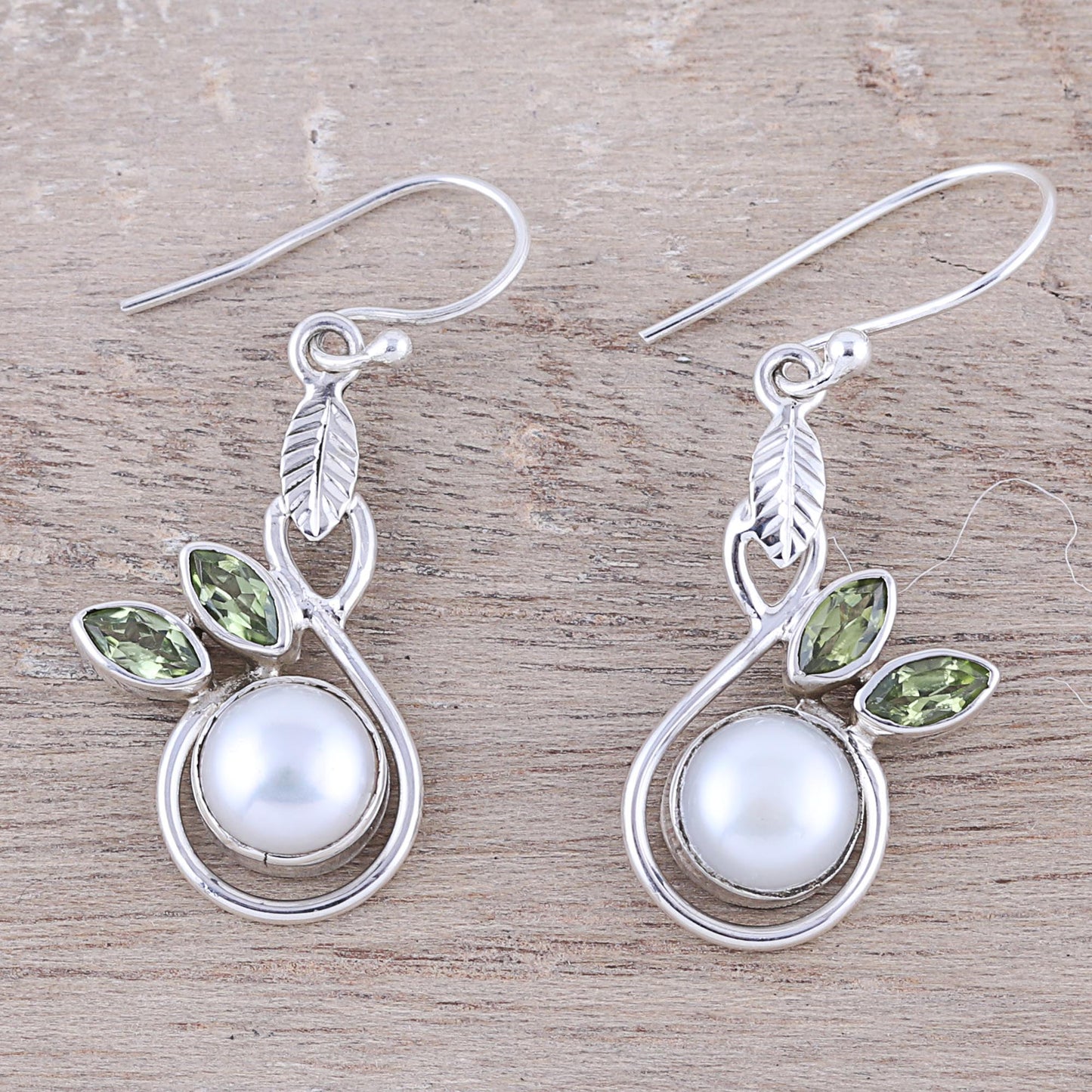 Spring Beauty Cultured Pearl and Faceted Peridot Dangle Earrings