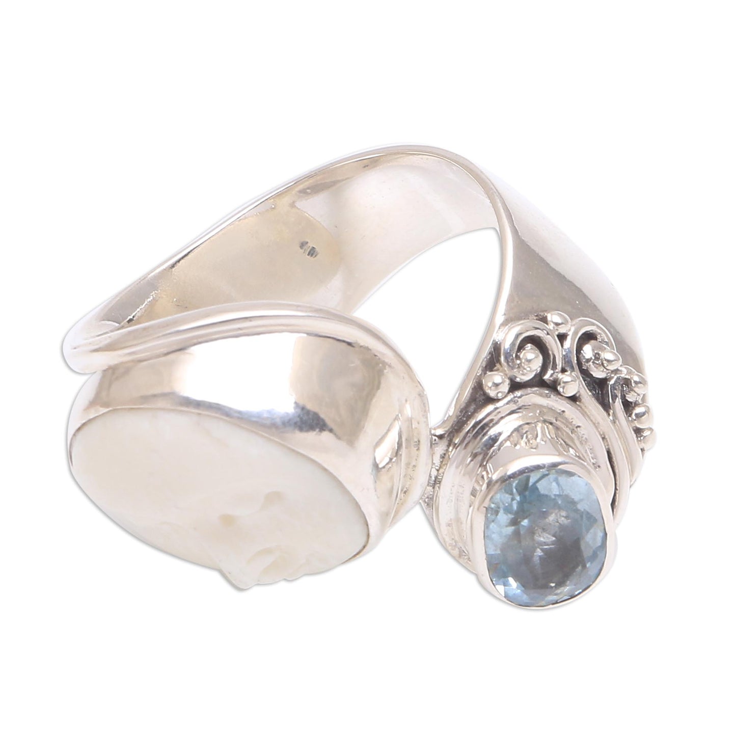 Sparkling Face Blue Topaz Silver Cow Bone Ring