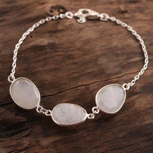 Rainbow Glisten 18-Carat Rainbow Moonstone Pendant Bracelet from India