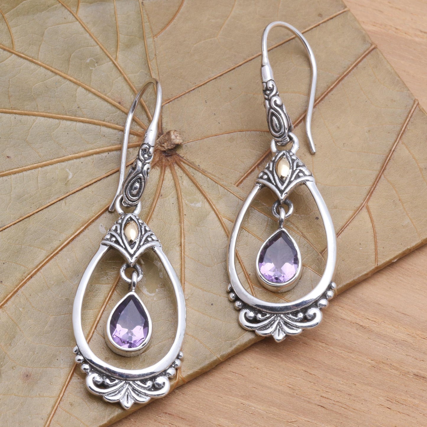 Victoriana Victorian Style Amethyst Dangle Earrings