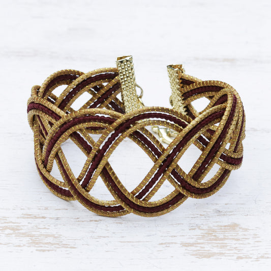 Infinite Braid in Currant Golden Grass Bracelet with 18k Gold Clasp