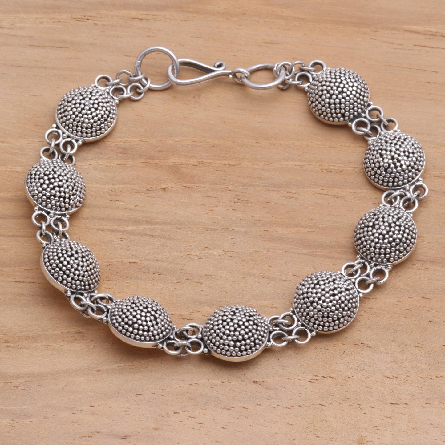 Buttons Sterling silver link bracelet